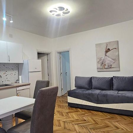 Dika Apartment Bar Exteriér fotografie